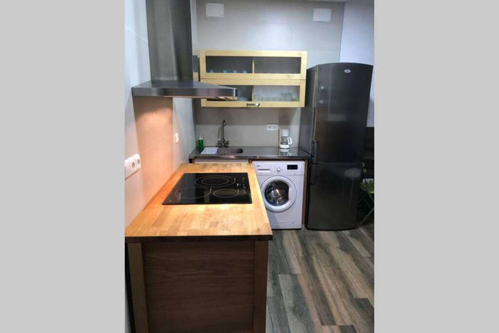 Bonito Apartamento Junto A Paseo De La Bomba Granada Exterior foto