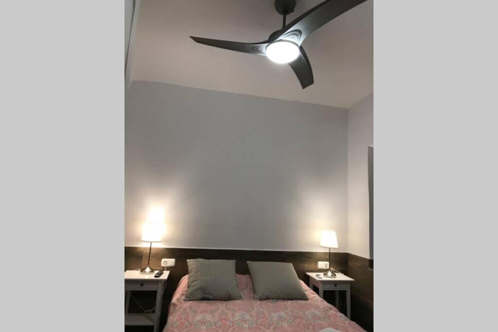 Bonito Apartamento Junto A Paseo De La Bomba Granada Exterior foto