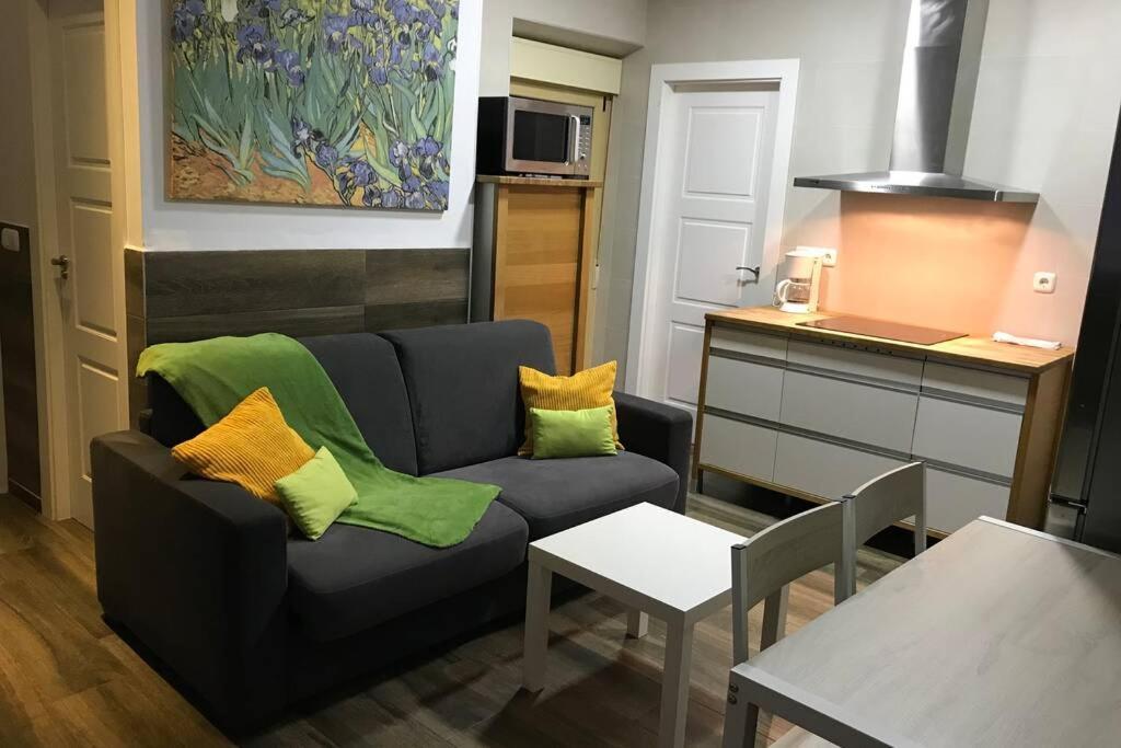 Bonito Apartamento Junto A Paseo De La Bomba Granada Exterior foto